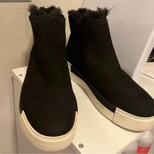 new j/slides nyc sneakers boots womens size 7.5